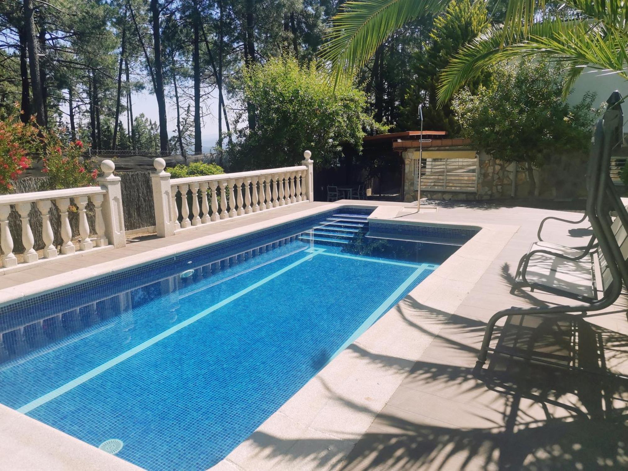Bonita Casa En El Bosque - El Tiemblo Villa Exteriör bild